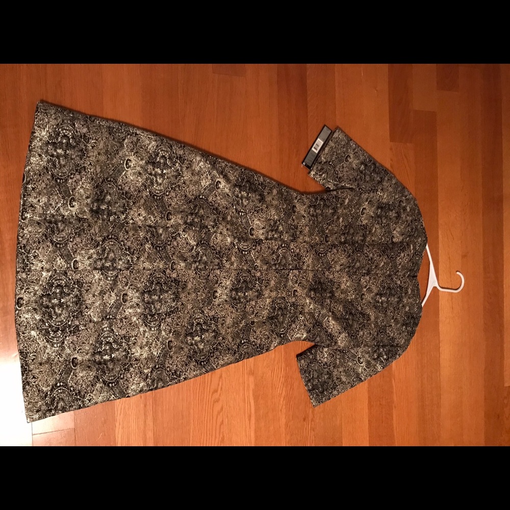 Dress - Picture 6 of 9